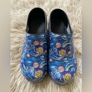Björk clogs